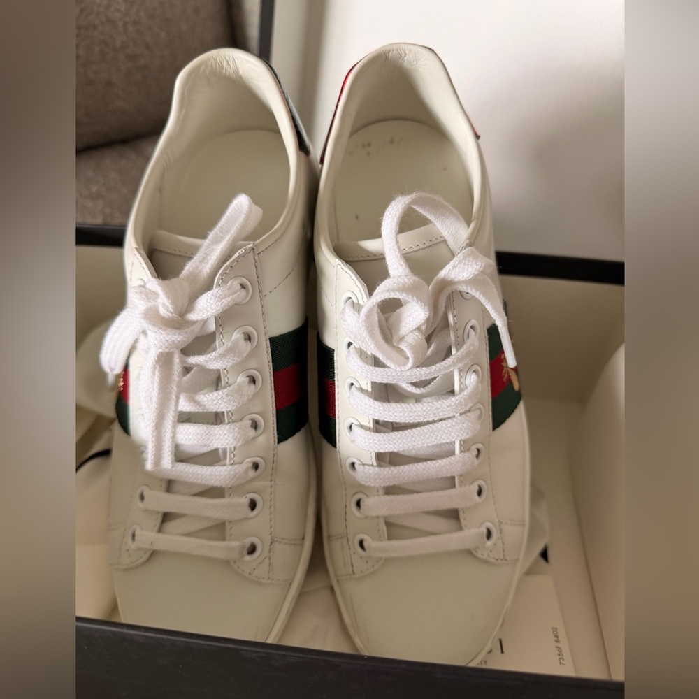Gucci White Leather Ace Bee Web Low Top Sneakers